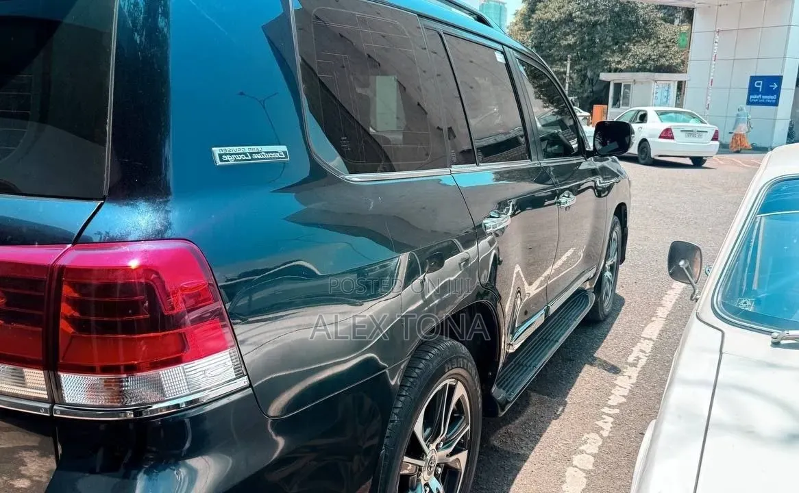 Toyota Land Cruiser 2020 Black