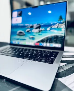 New Laptop Apple MacBook 16GB SSD 512GB