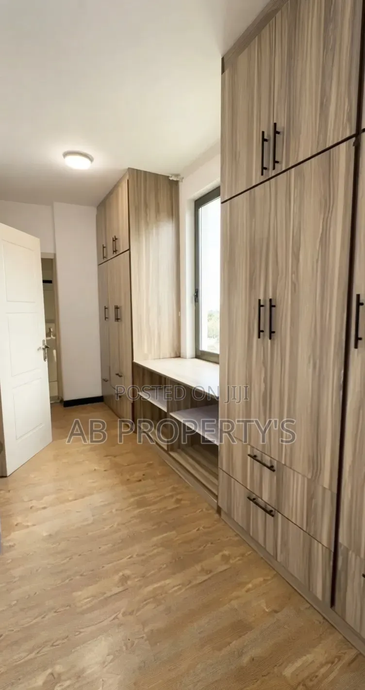 Furnished 3bdrm Duplex in Megenana Top View, Yeka for sale