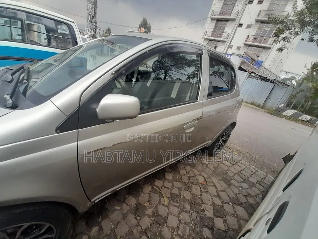 Toyota Vitz 2004 Gray
