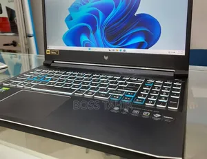 New Laptop Acer Predator Helios Neo 16 16GB Intel Core i7 SSD 512GB