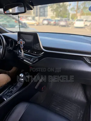 Toyota C-HR 2019 Silver
