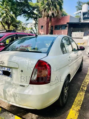 Hyundai Accent 2010 White