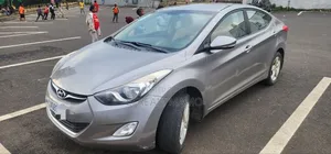Hyundai Elantra 2011