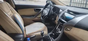 Hyundai Elantra 2011