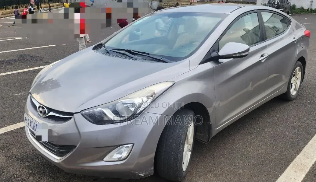 Hyundai Elantra 2011
