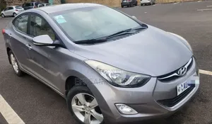 Hyundai Elantra 2011