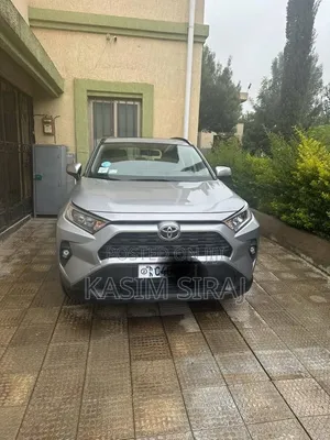 Toyota RAV4 Adventure 2022 Silver