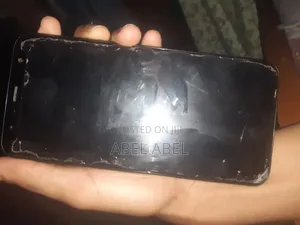 Samsung Galaxy J4 16 GB Black