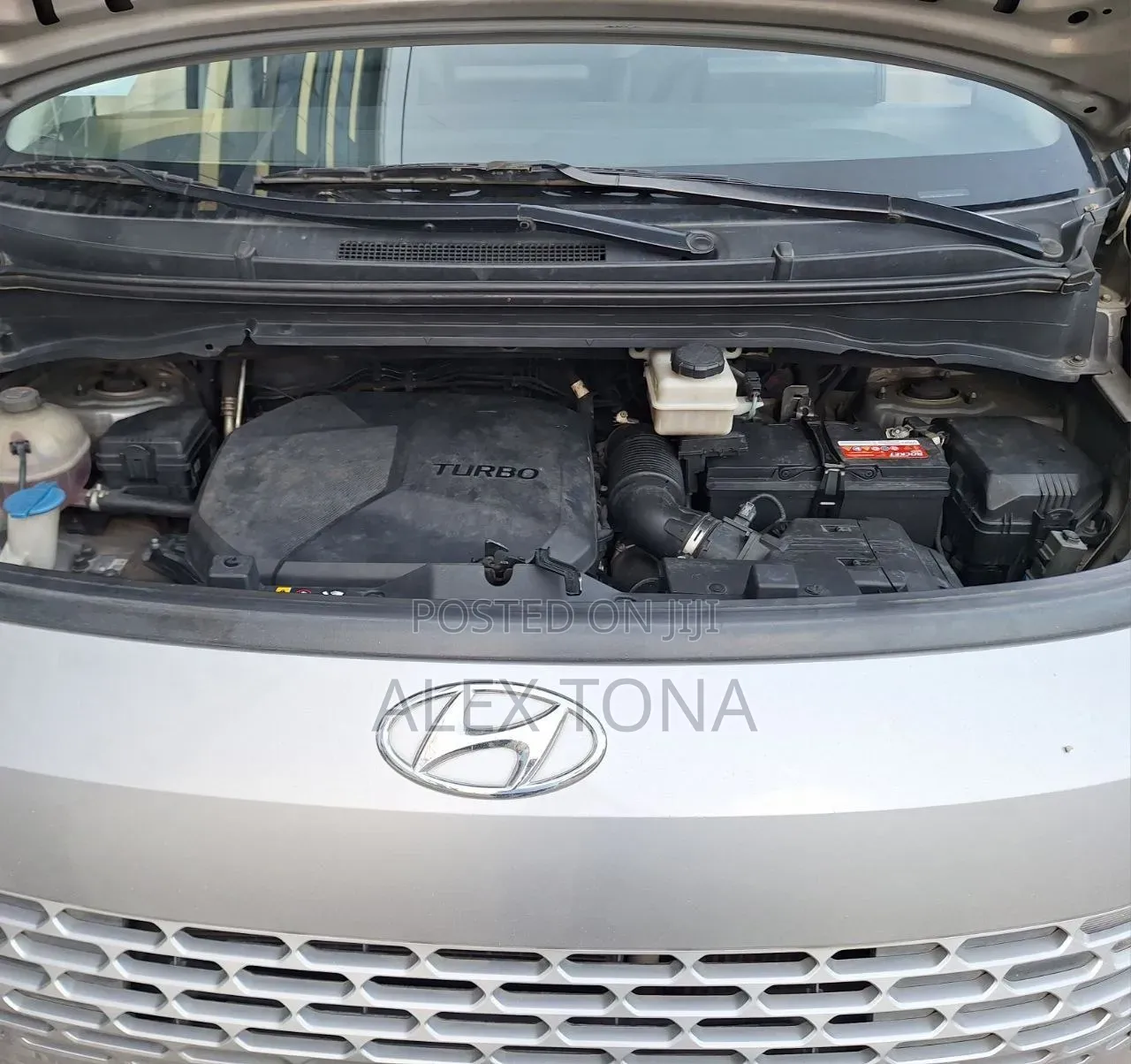 Hyundai Staria 2022 Gray