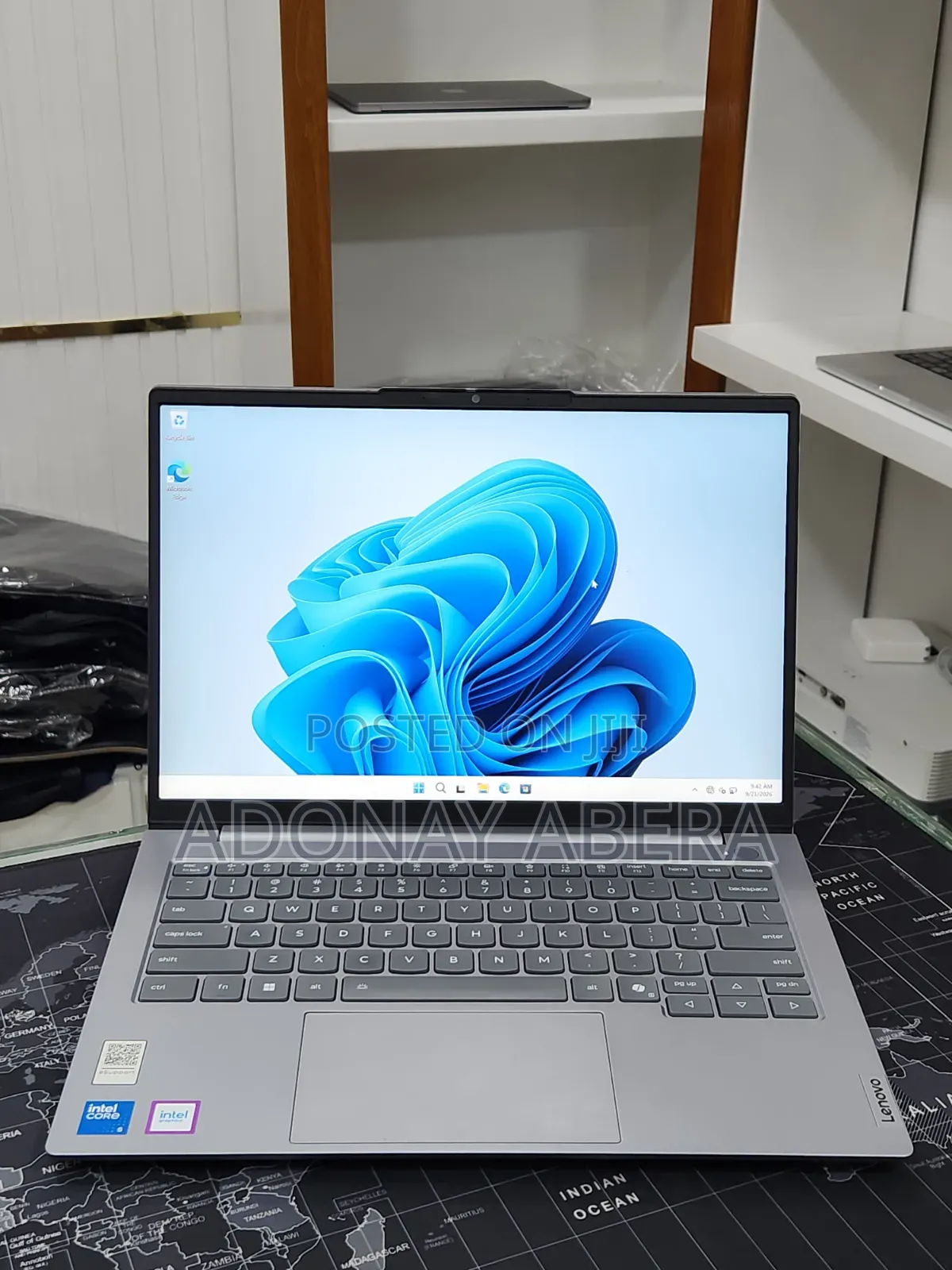 New Laptop Lenovo 16GB Intel Core 5 SSD 512GB