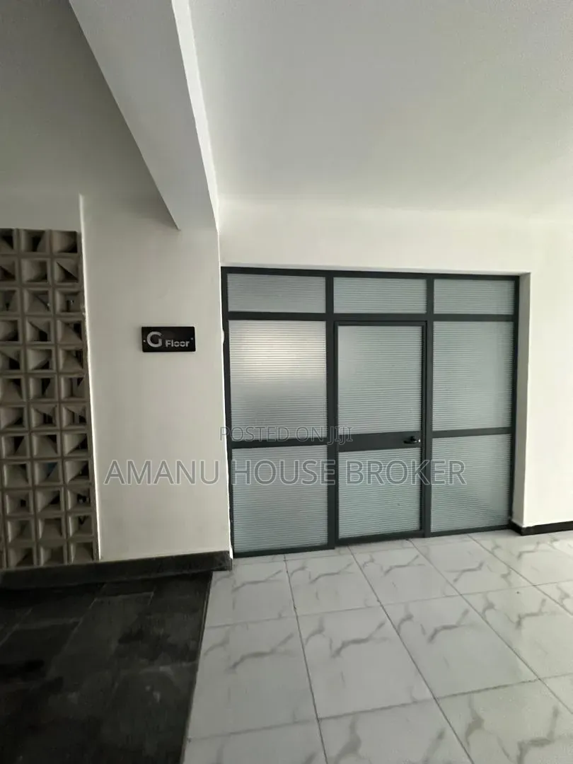 15bdrm Townhouse / Terrace in Addis Abeba, Kirkos for rent