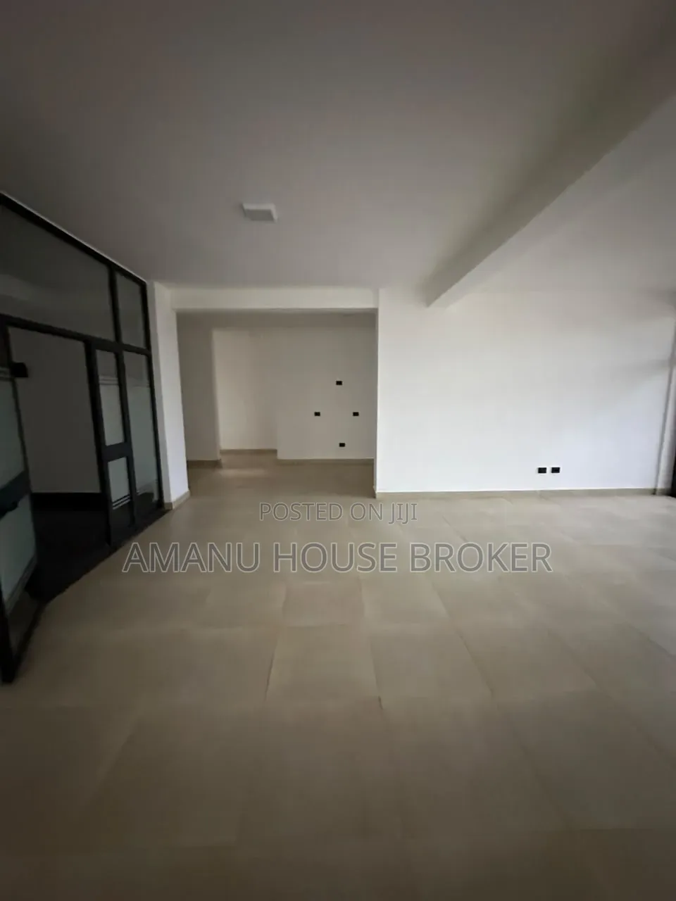 15bdrm Townhouse / Terrace in Addis Abeba, Kirkos for rent