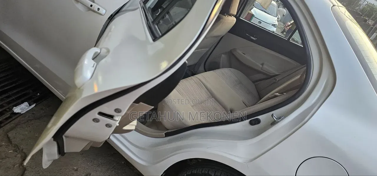 Suzuki Dzire 2021 White