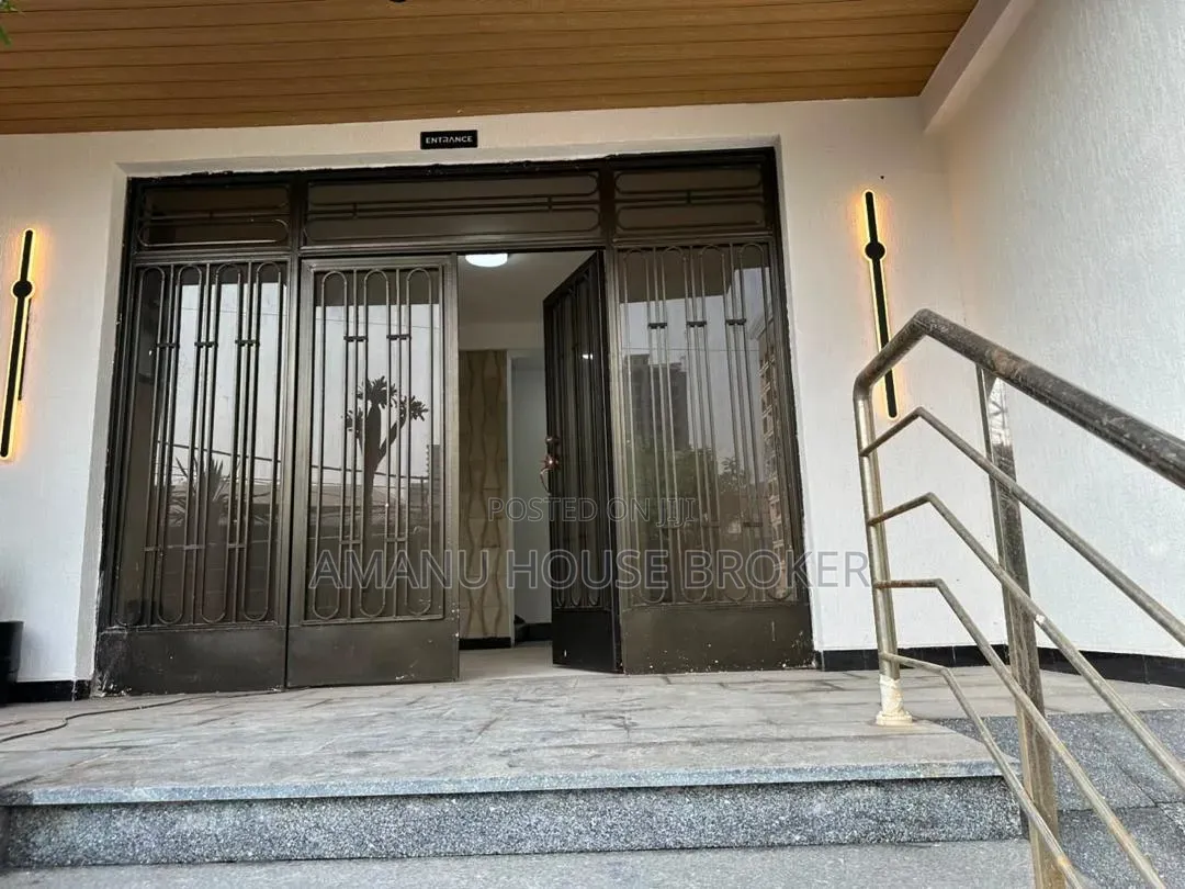 15bdrm Townhouse / Terrace in Addis Abeba, Kirkos for rent