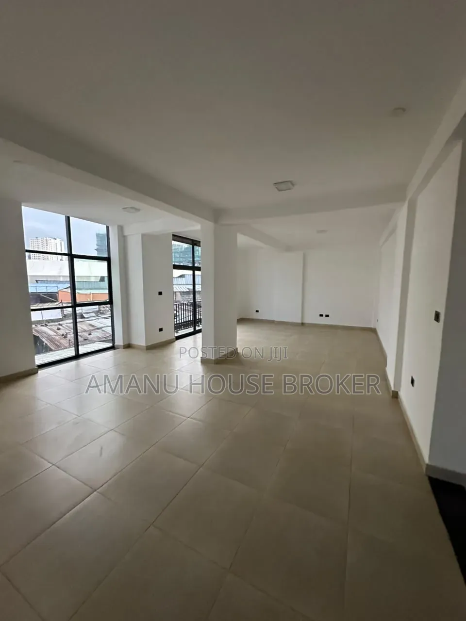 15bdrm Townhouse / Terrace in Addis Abeba, Kirkos for rent