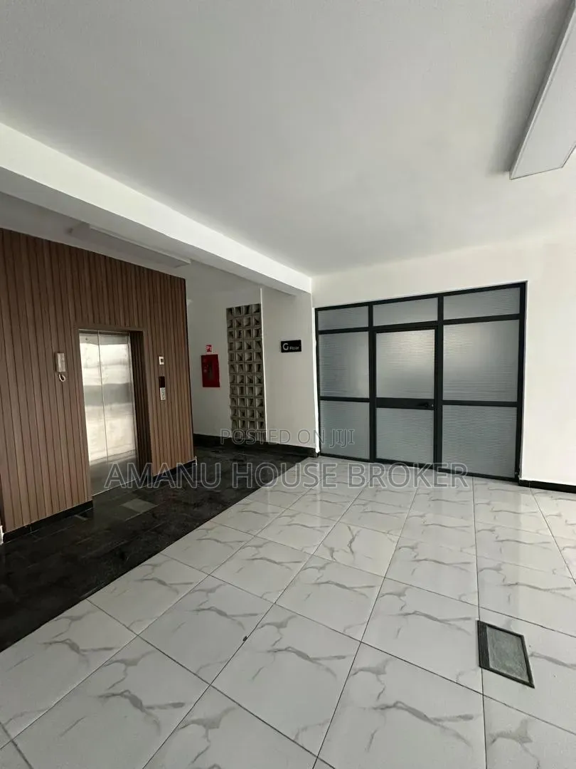 15bdrm Townhouse / Terrace in Addis Abeba, Kirkos for rent