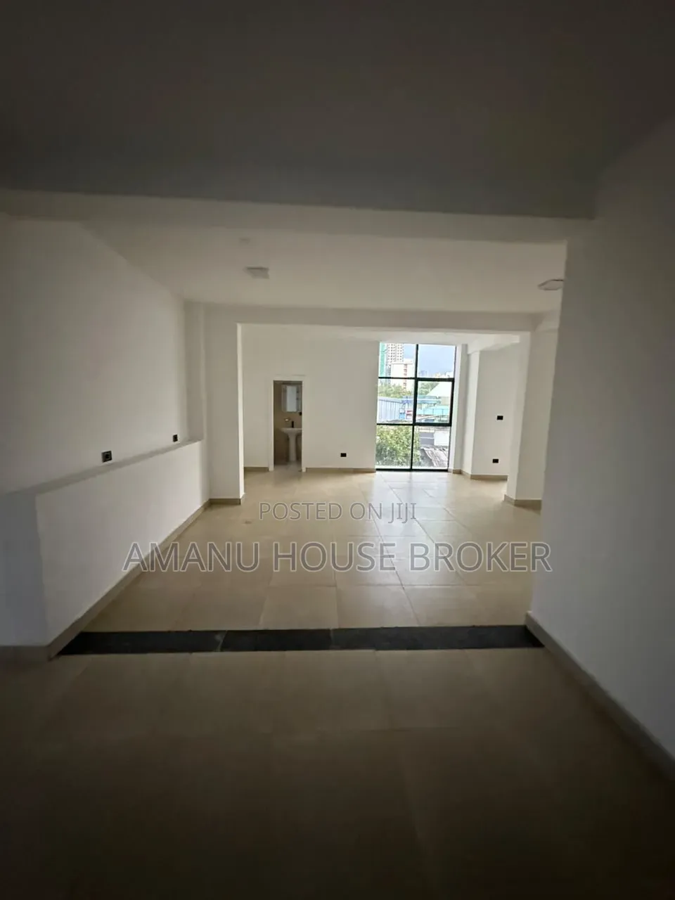 15bdrm Townhouse / Terrace in Addis Abeba, Kirkos for rent
