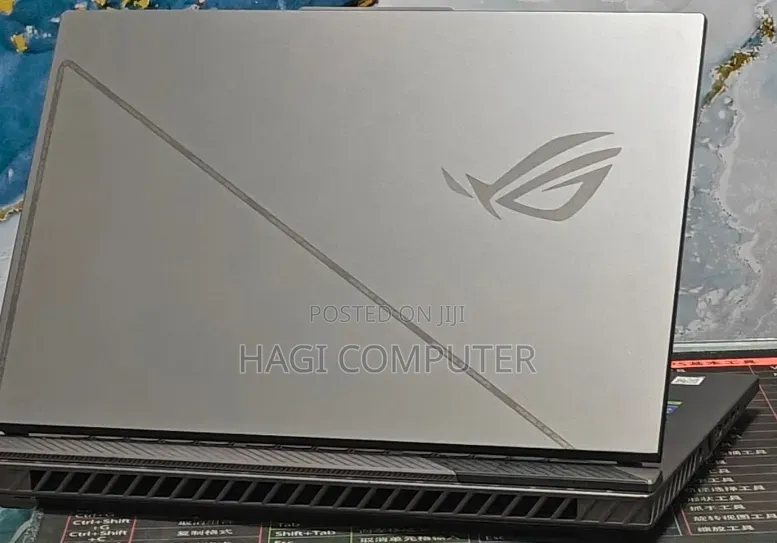 New Laptop Asus ROG Strix G16 16GB Intel Core i7 SSD 1T
