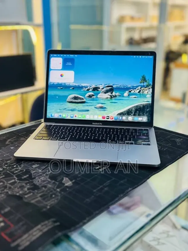 New Laptop Apple MacBook Pro 2022 M2 8GB Apple M2 SSD 512GB