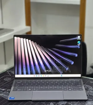 New Laptop Dell XPS 13 8GB Intel Core 5 SSD 512GB