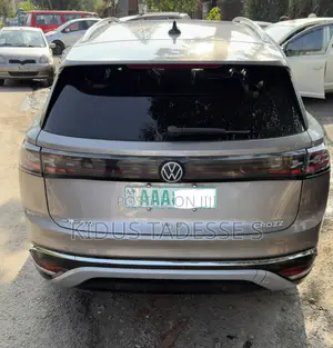 Volkswagen ID.6 2024 Gray