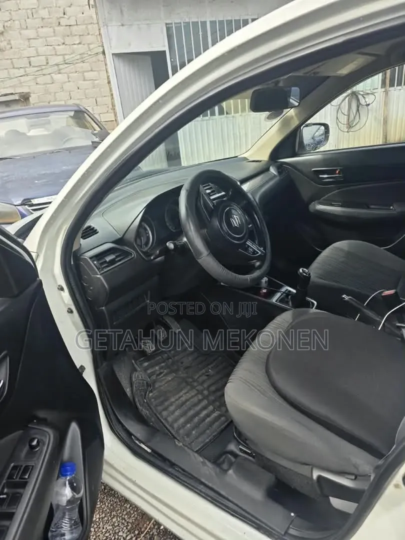 Suzuki Dzire 2022 White