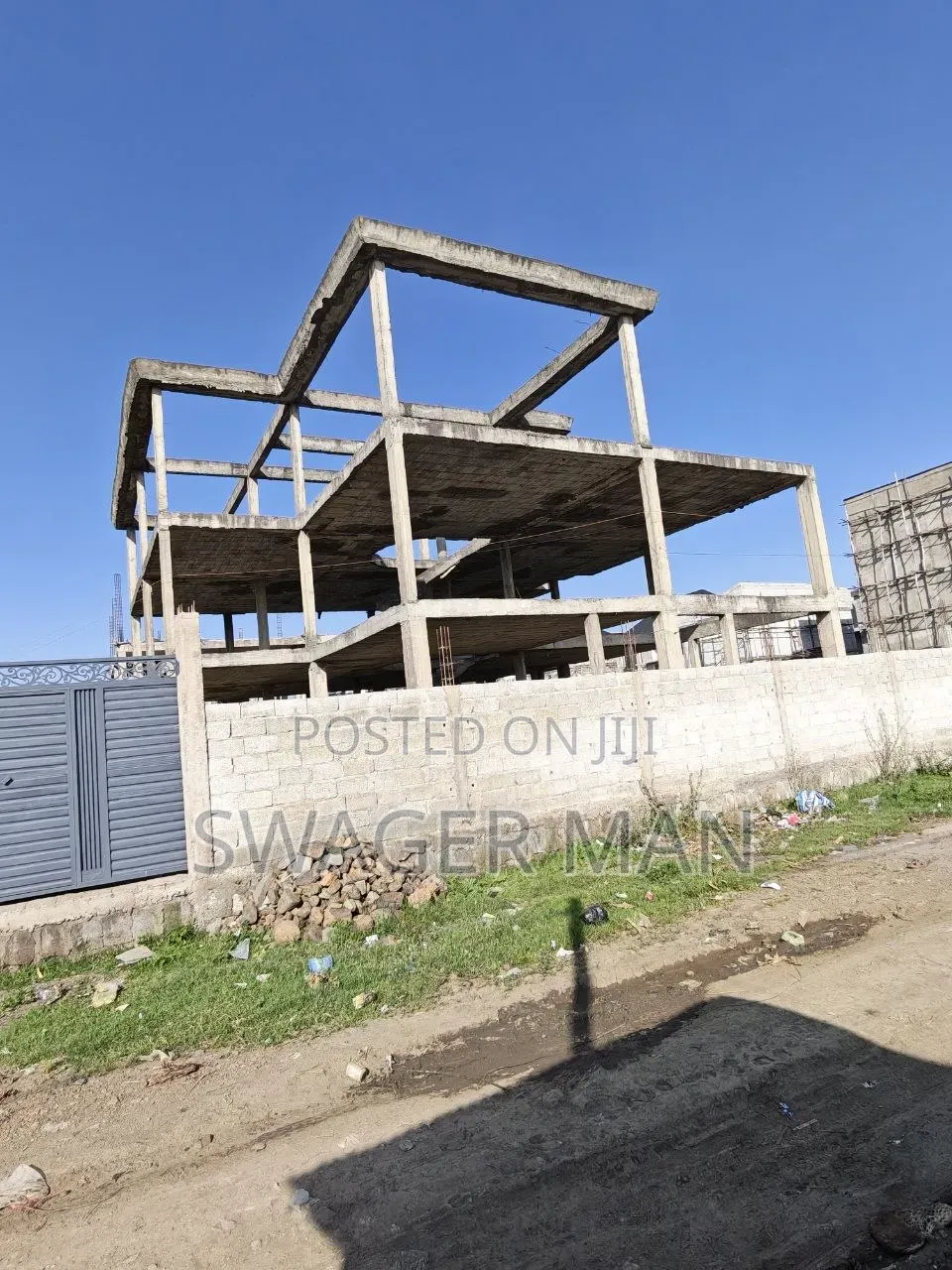 8bdrm Townhouse/Terrace in Ccd Fitlefit, Yeka for sale