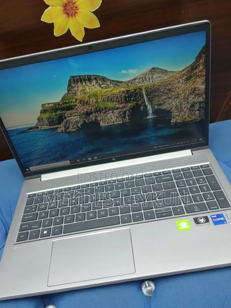 New Laptop HP ZBook 15 16GB Intel Core i7 SSD 512GB