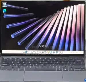 New Laptop Dell XPS 13 8GB Intel Core 5 SSD 512GB