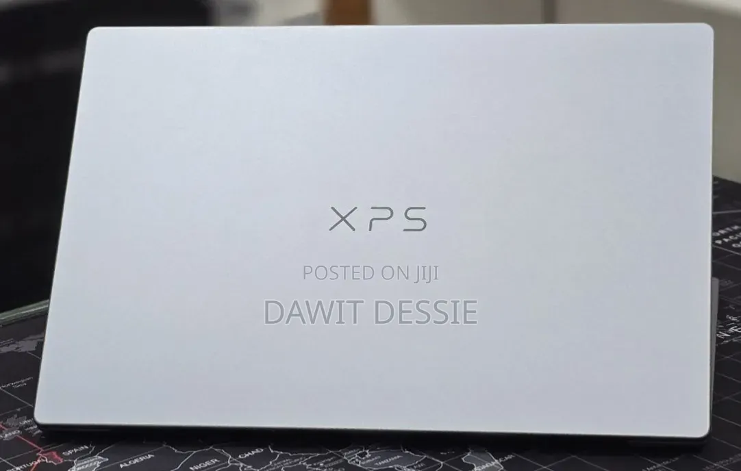 New Laptop Dell XPS 13 8GB Intel Core 5 SSD 512GB