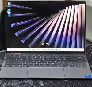 New Laptop Dell XPS 13 8GB Intel Core 5 SSD 512GB
