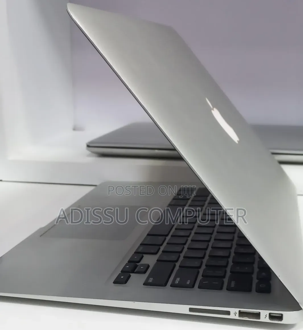 New Laptop Apple MacBook Pro 2017 8GB Apple M1 SSD 128GB