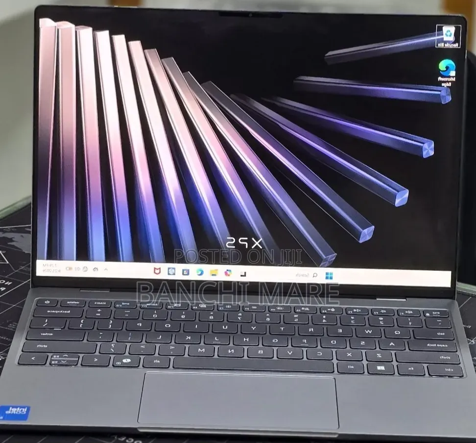 New Laptop Dell XPS 13 8GB Intel Core 5 SSD 512GB