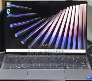 New Laptop Dell XPS 13 8GB Intel Core 5 SSD 512GB
