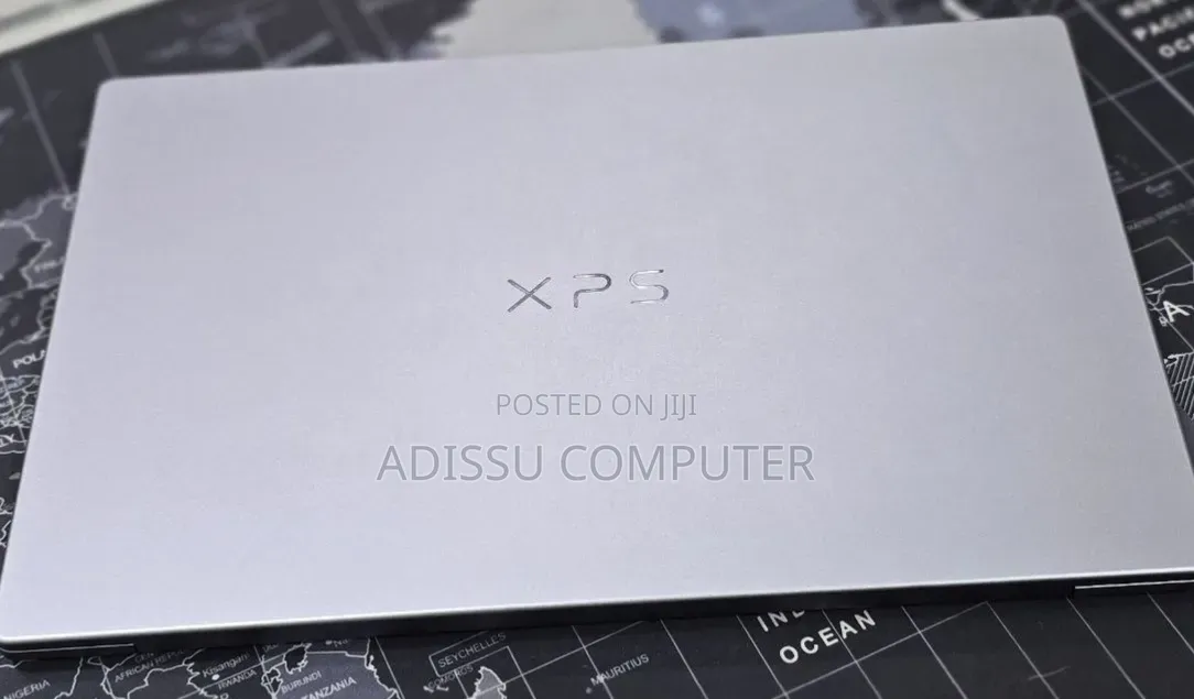 New Laptop Dell XPS 13 8GB Intel Core 5 SSD 512GB