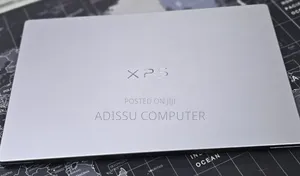 New Laptop Dell XPS 13 8GB Intel Core 5 SSD 512GB