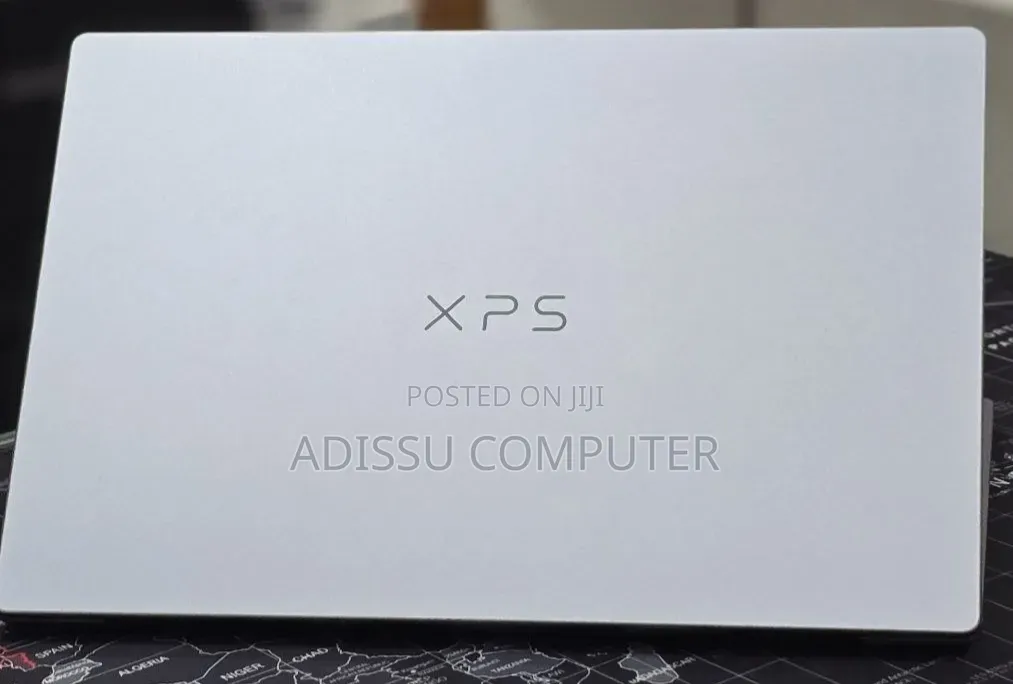 New Laptop Dell XPS 13 8GB Intel Core 5 SSD 512GB