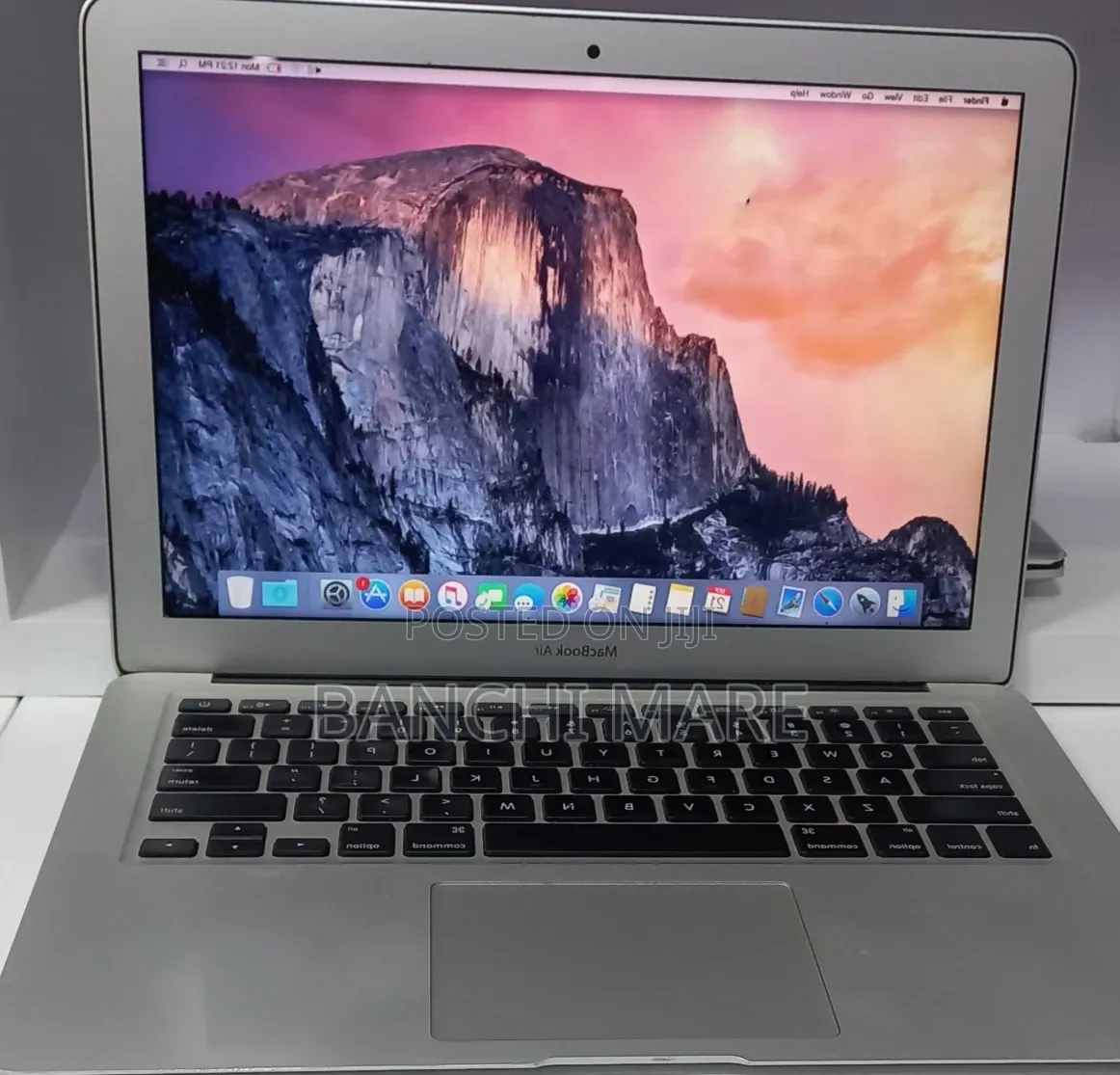 New Laptop Apple MacBook Air 2017 8GB Intel Core i7 SSD 128GB