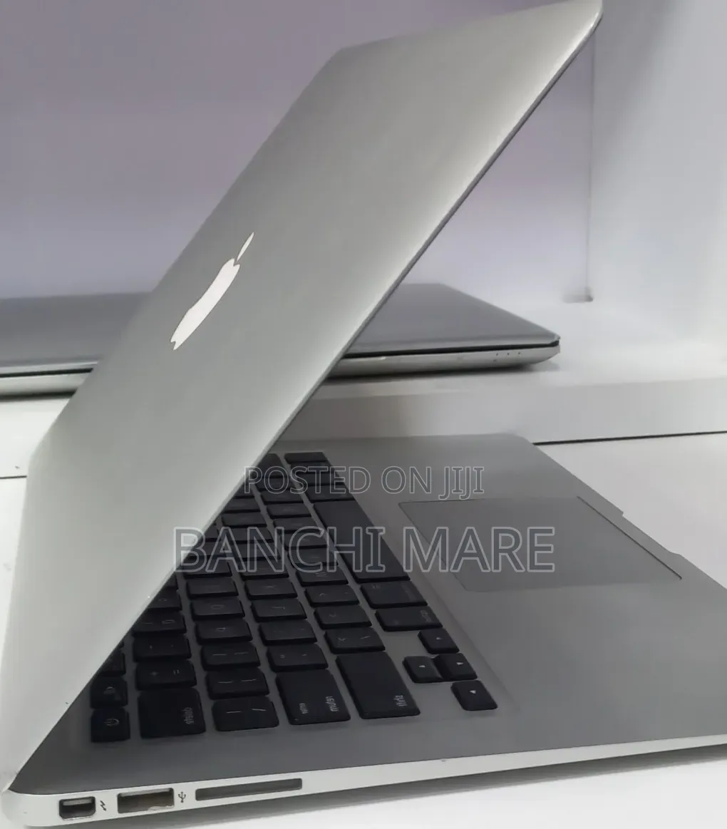 New Laptop Apple MacBook Air 2017 8GB Intel Core i7 SSD 128GB