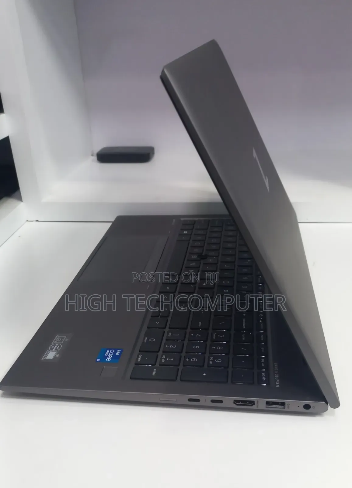 New Laptop HP ZBook Firefly G8 16GB Intel Core i7 SSD 512GB