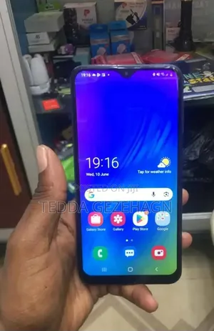 Samsung A10 32 GB Black