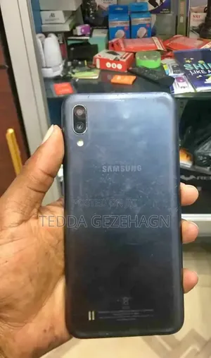 Samsung A10 32 GB Black