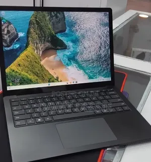 New Laptop Microsoft Surface Laptop 5 16GB Intel Core i7 SSD 256GB