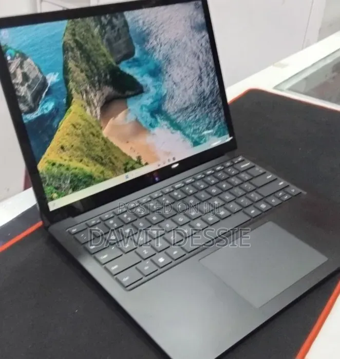 New Laptop Microsoft Surface Laptop 5 16GB Intel Core i7 SSD 256GB