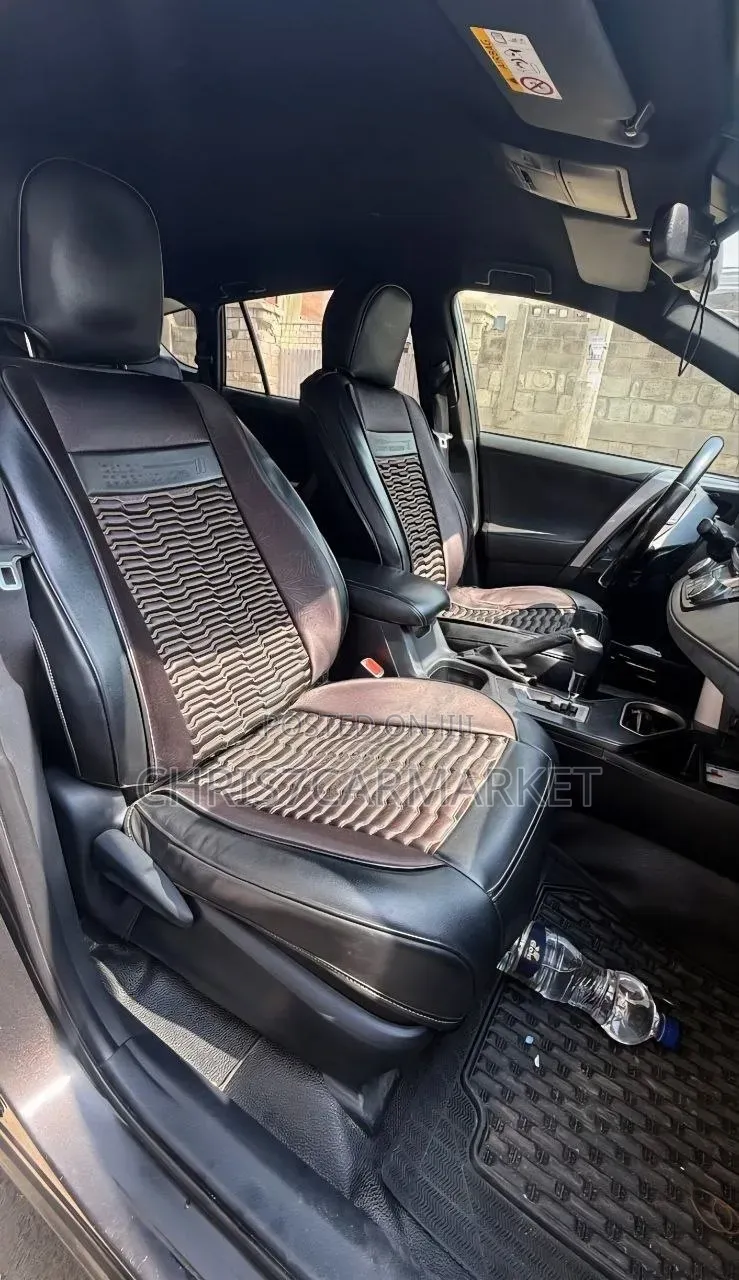 Toyota RAV4 2017 Brown
