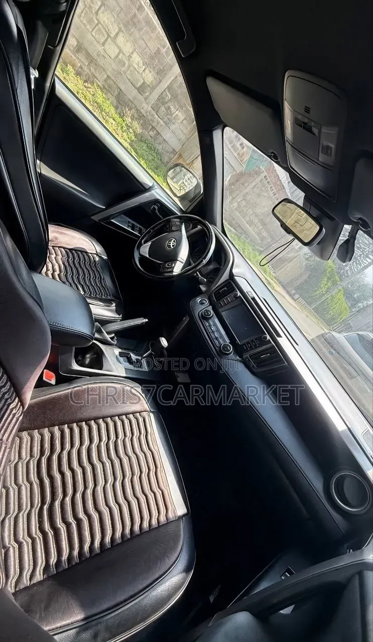 Toyota RAV4 2017 Brown