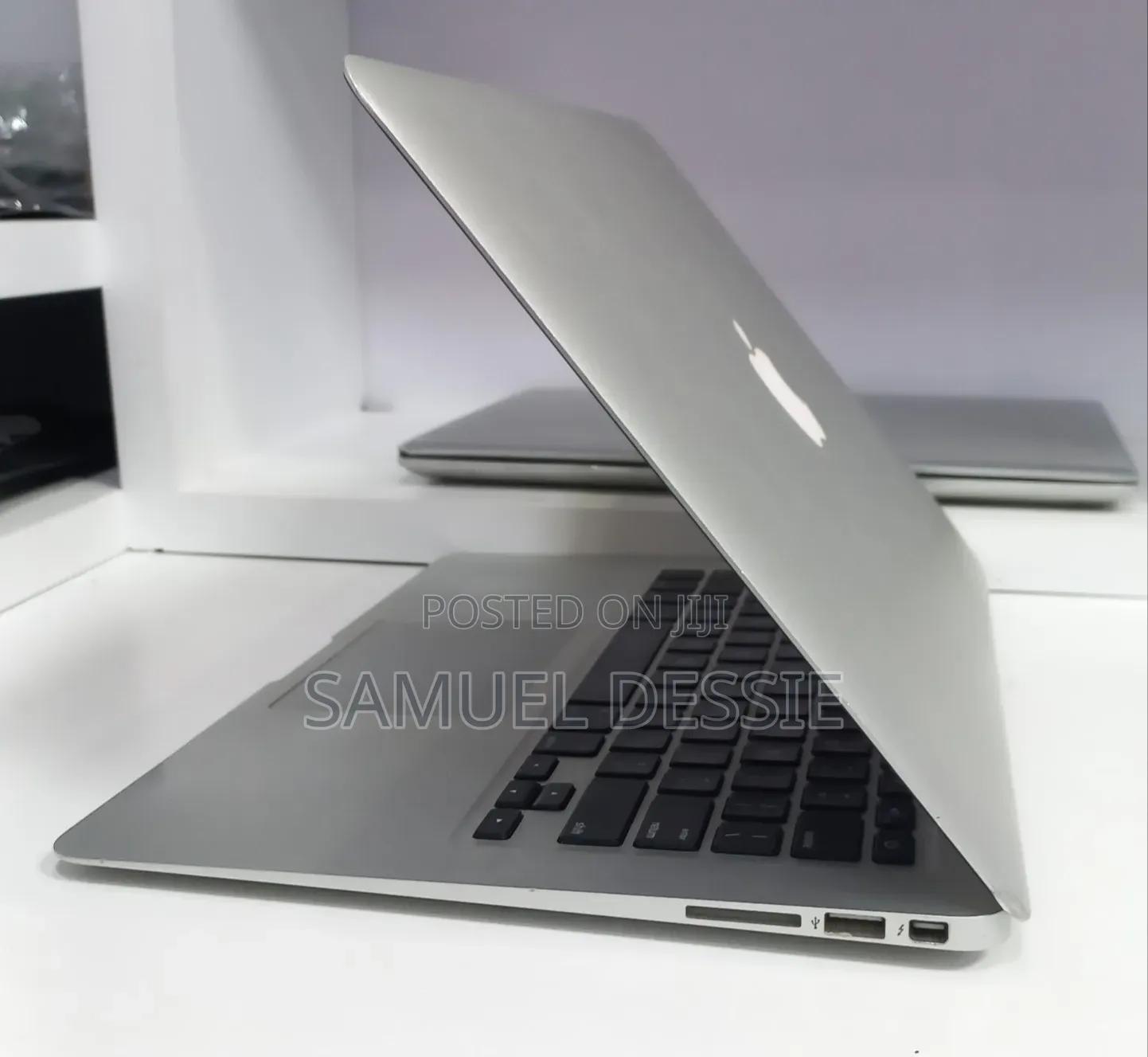 New Laptop Apple MacBook Air 2017 8GB Intel Core i7 SSD 128GB