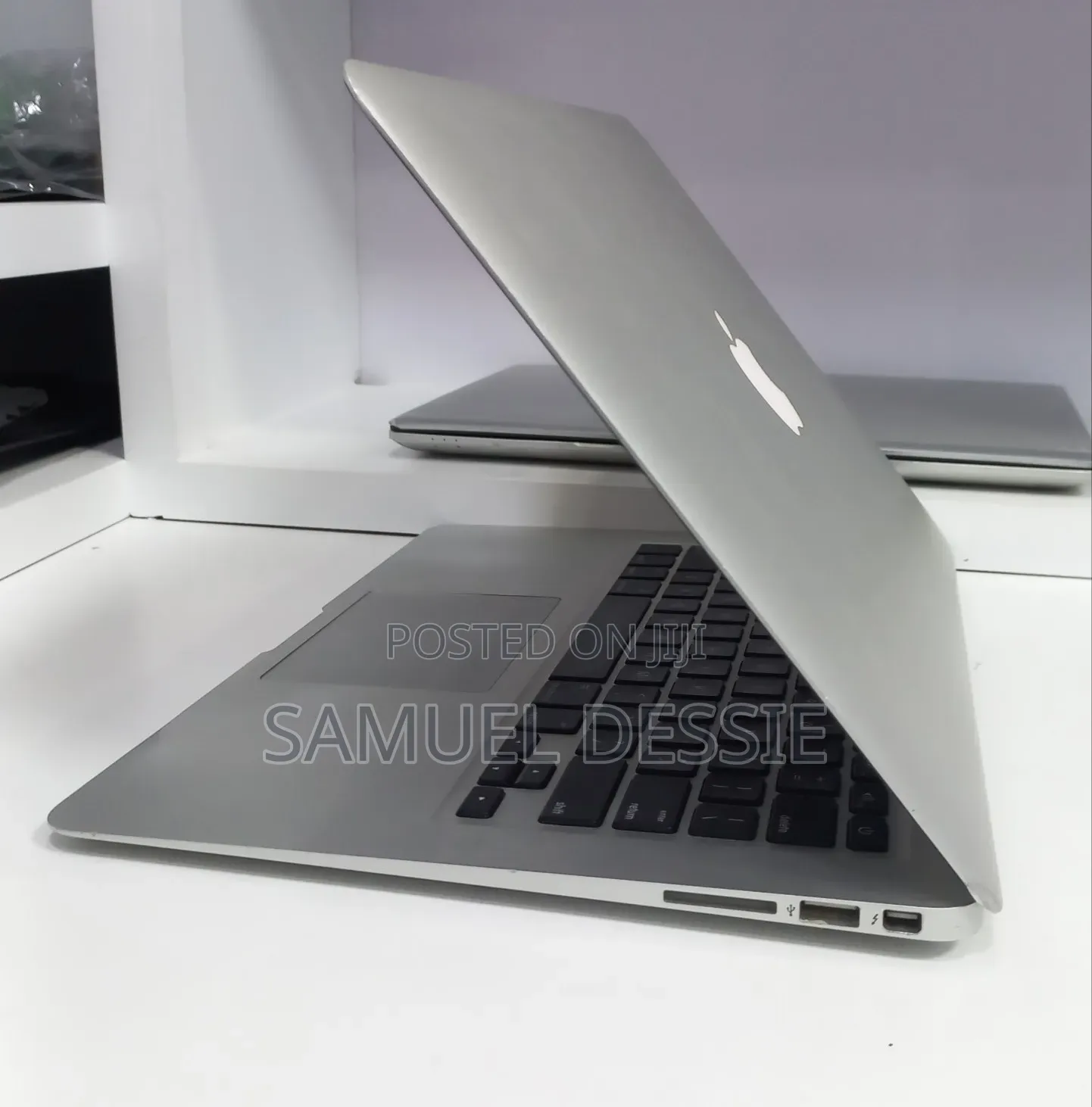 New Laptop Apple MacBook Air 2017 8GB Intel Core i7 SSD 128GB