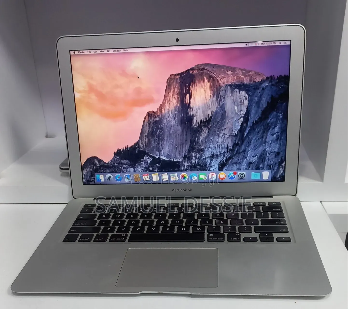 New Laptop Apple MacBook Air 2017 8GB Intel Core i7 SSD 128GB